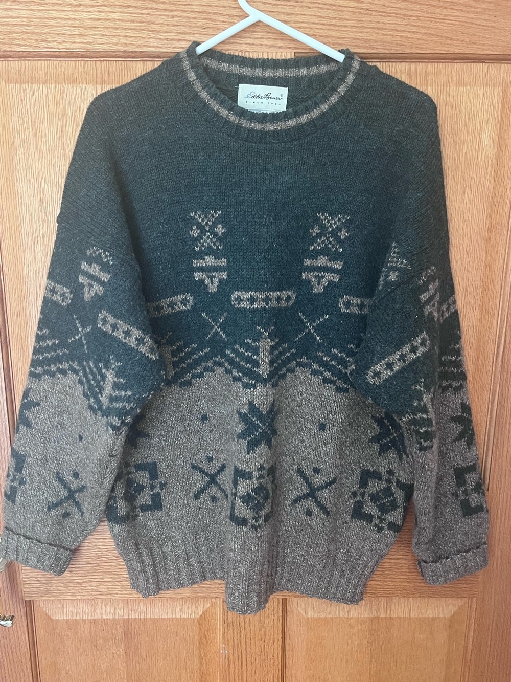 Eddie Bauer Vintage wool Two-Tone Patterned Crewneck Sweater - Dark Green & Taup